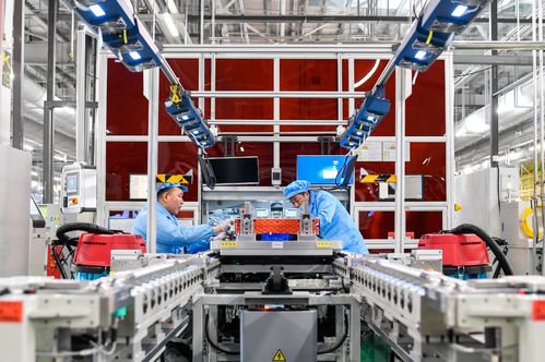 動(dòng)力電池技術(shù)競(jìng)逐新篇章 上汽、廣汽與寧德時(shí)代發(fā)布固態(tài)電池“上車”時(shí)間表